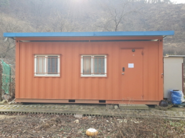 제시 외 컨테이너