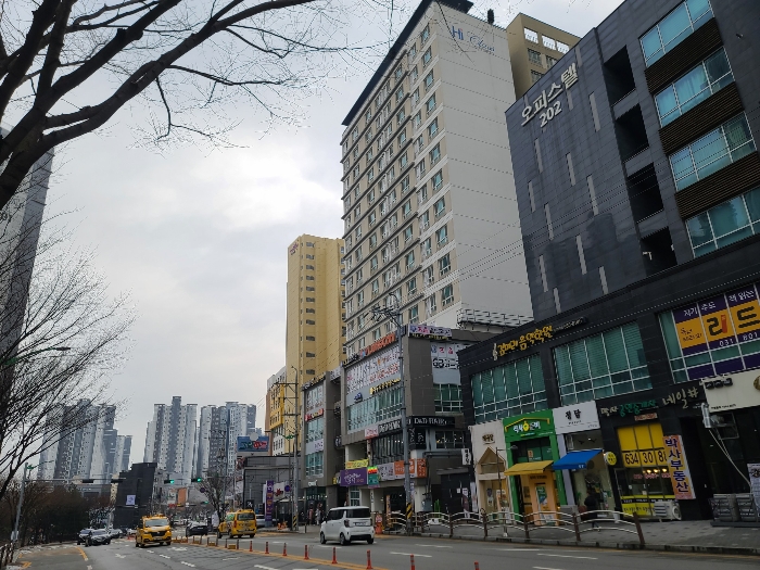 본건 건물 전경