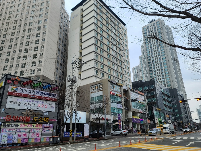 본건 건물 전경