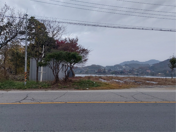 본건 토지 전경 (남측 도로 월편에서 촬영)