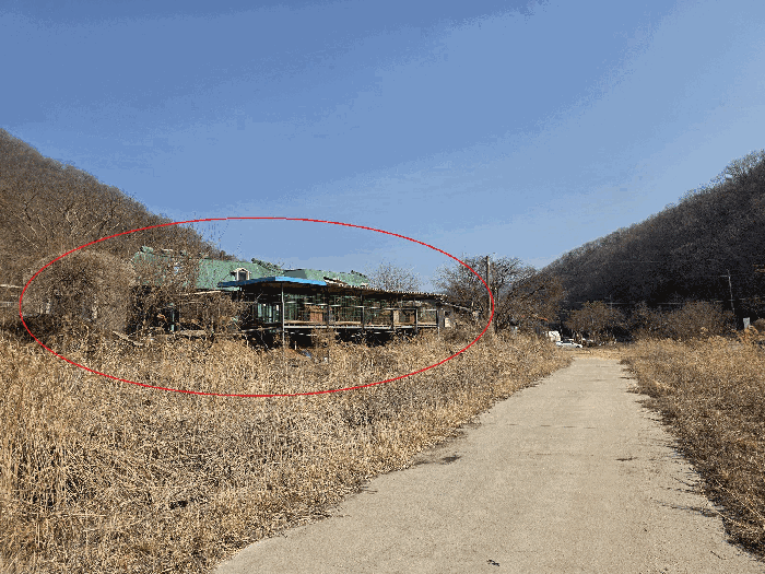 본 건 및 주위 전경(남측에서 촬영)