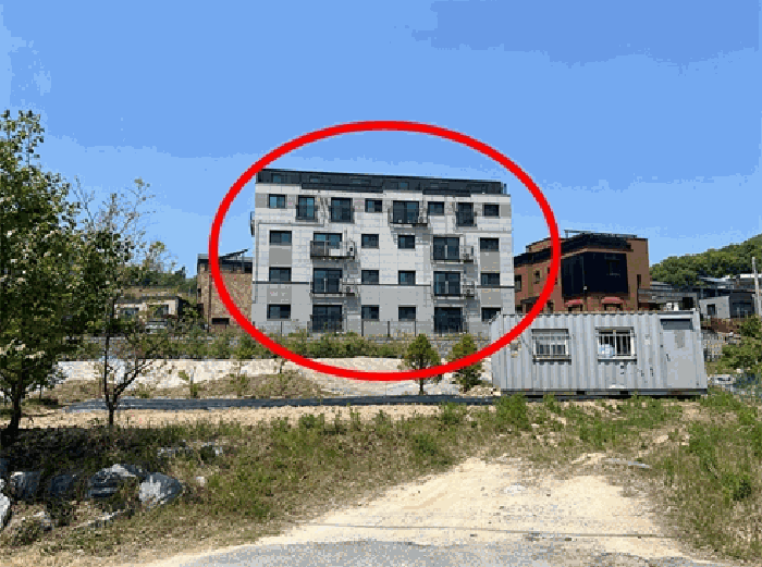본건 남동측 인근에서 촬영