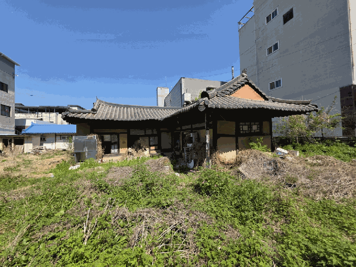 1. 본건 전경