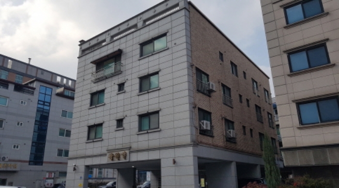 * 목록1. 우측 전경