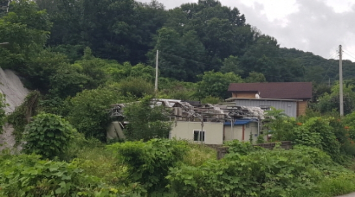 * 목록4. 및 지상 제시외 건물 전경