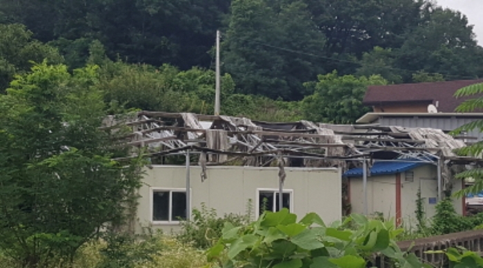 * 목록4. 지상 제시외 건물 전경