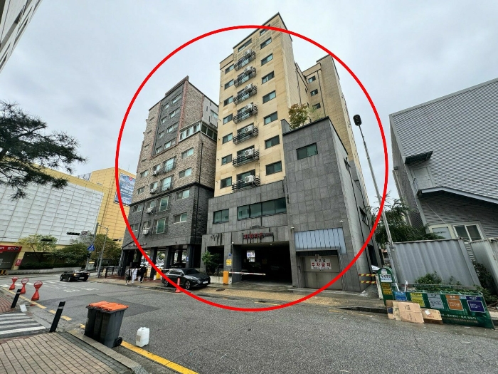 북동측에서 촬영