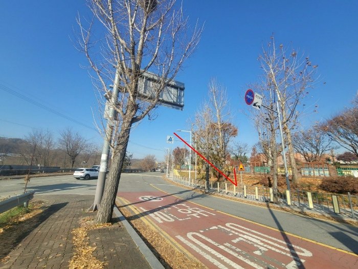 본건 주위환경(남동측에서 촬영)