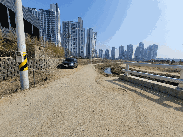 남측 이용도로