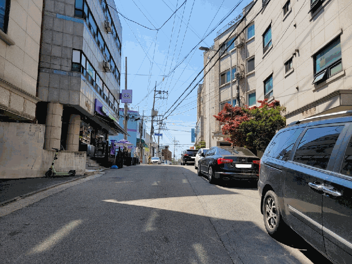 서측 인근