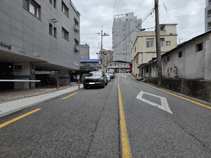 동측 인근