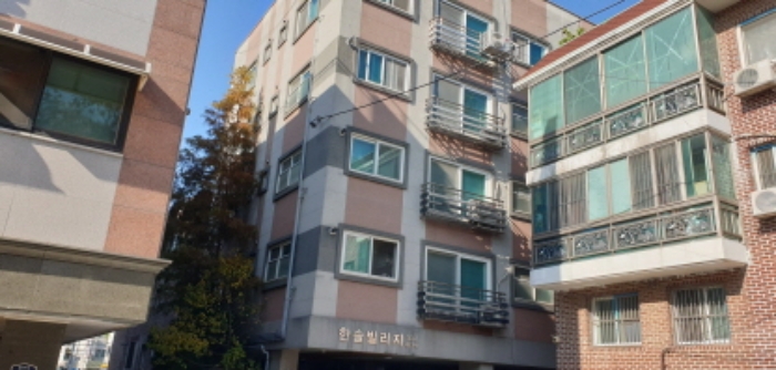 건물 전경