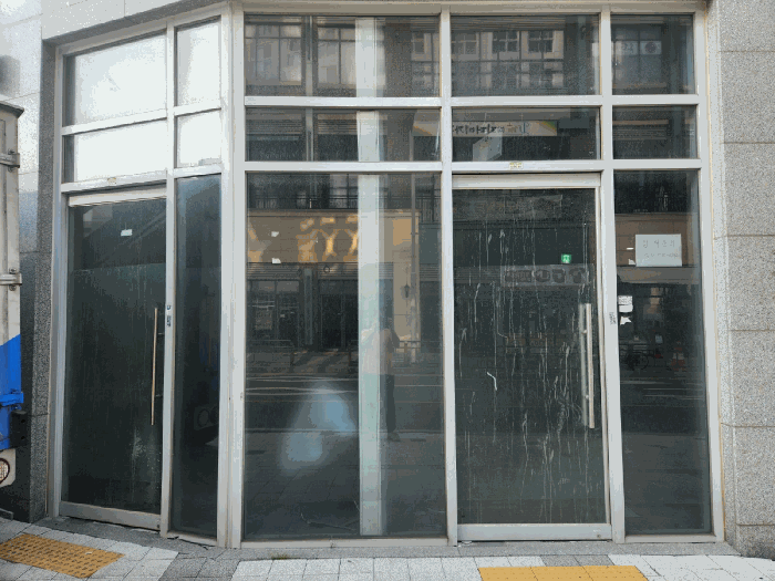 본건 105호 외관