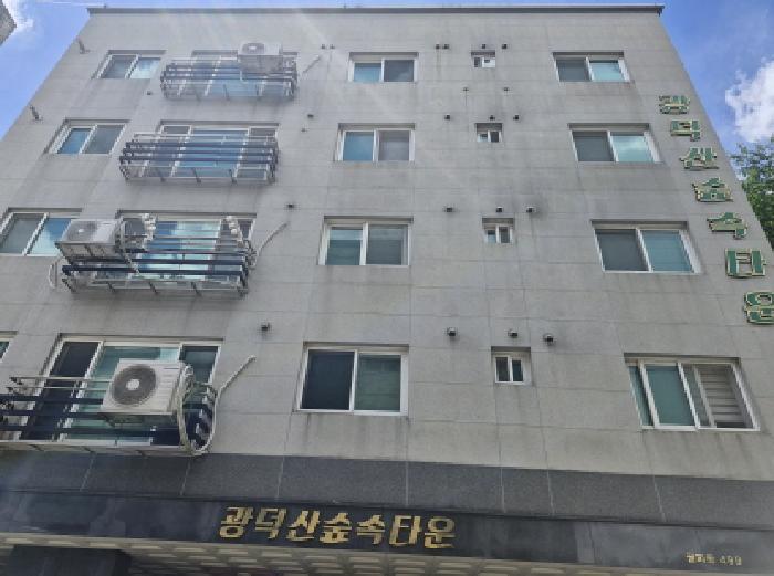 건물 전경