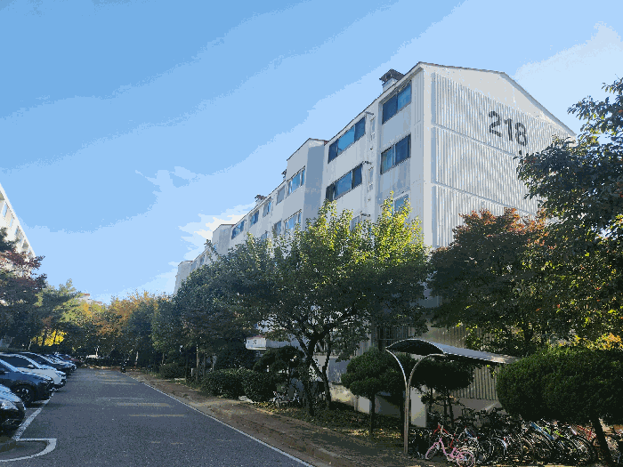 본건 218동 전경