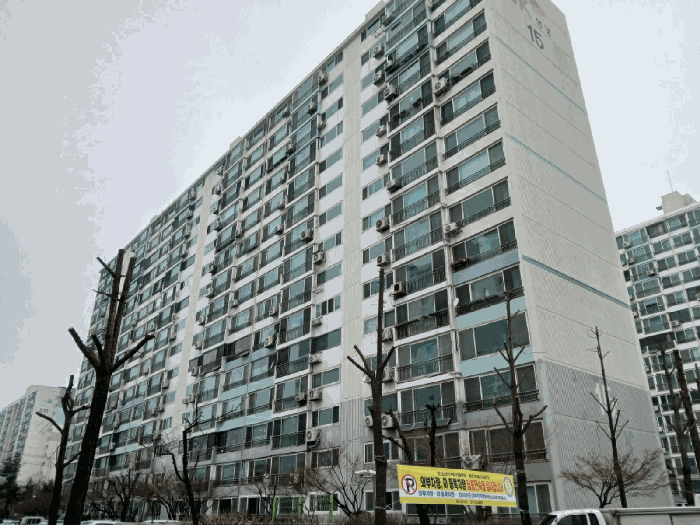선경아파트 제15동 및 단지전경