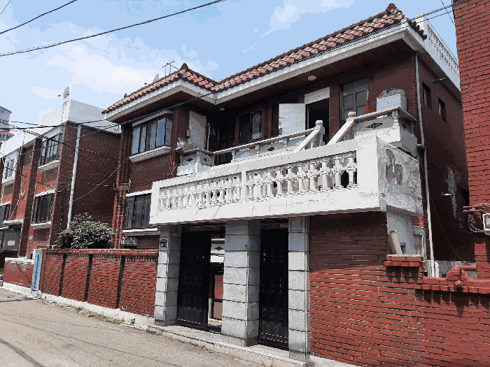 본건 남동측 전경