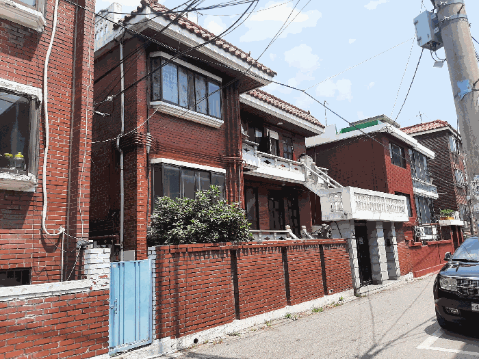본건 남서측 전경