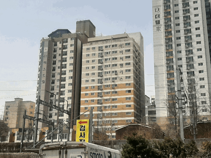 비씨팰리스3차 동측 원경
