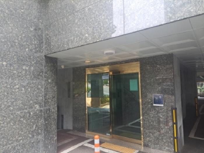 1층 공동 출입구