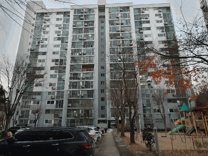 본건 전경 - 남동측 촬영