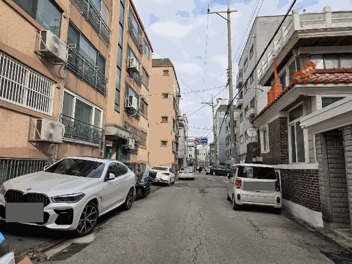 본건 동측 도로변 주위환경