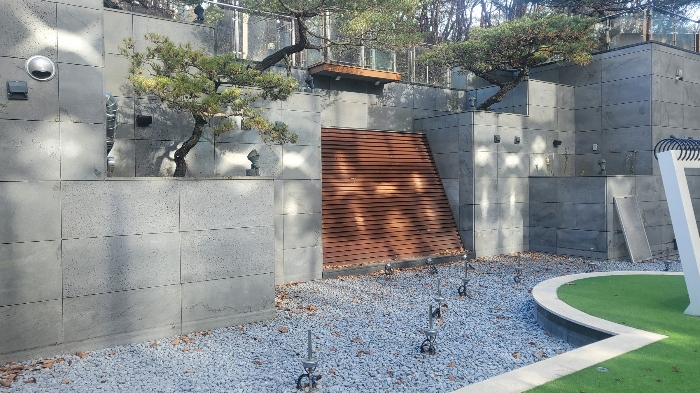 본건 기호 2 소재 분수대
