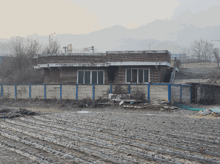 본건 지상 제시외물건 사진