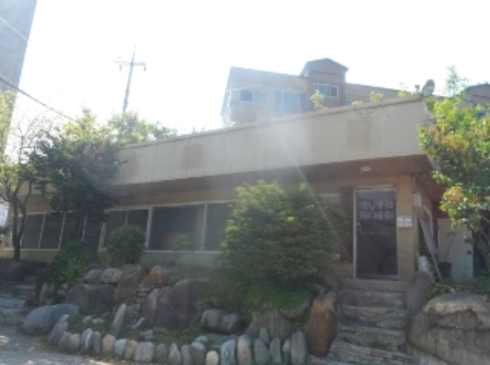 기호 2번 근거리에서 촬영한 것임