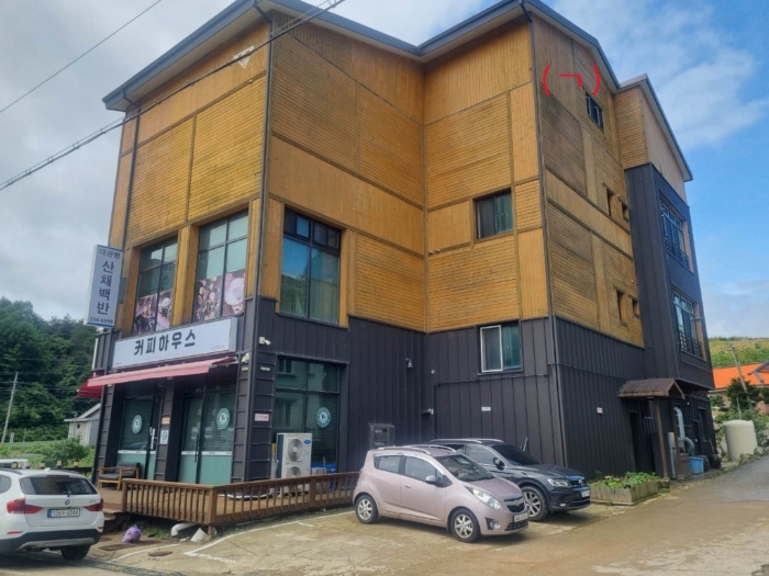 제시외 건물ㄱ)