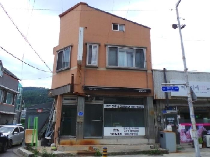 기호 1,2번 근거리에서 촬영한 것임
