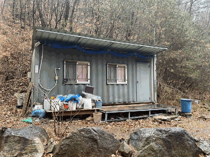 일련번호(2) 지상의 컨테이너박스