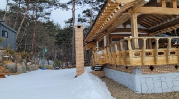 기호 3번 지상에 소재하는 것으로 보이는 제시외 굴뚝