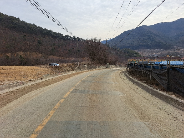 대상물건 남서측 지방도