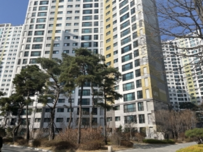 본건