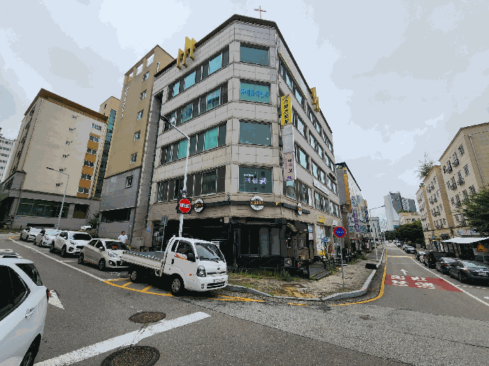 본건 건물 전경