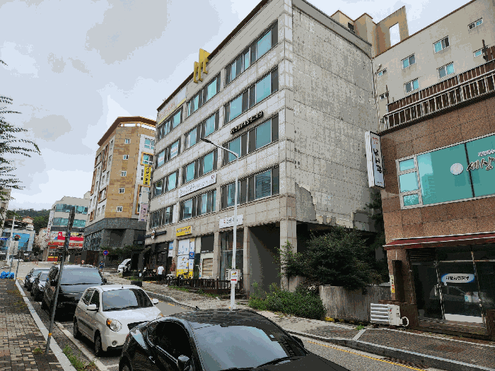 본건 건물 전경