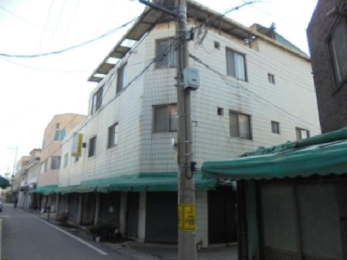 본건