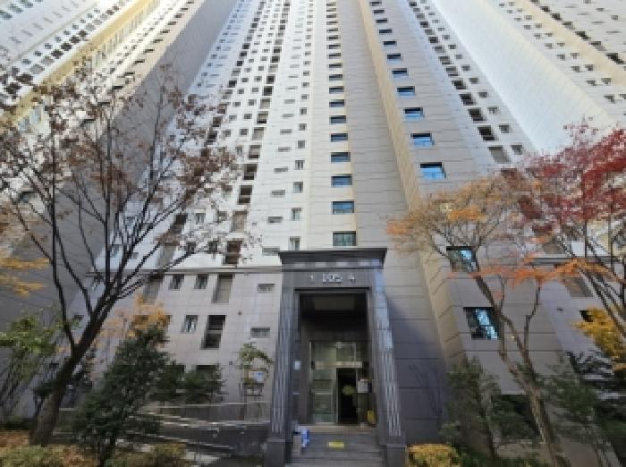 본건