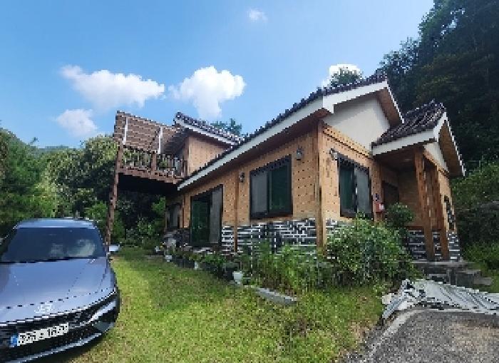 충청북도 옥천군 군서면 금산리 242-23