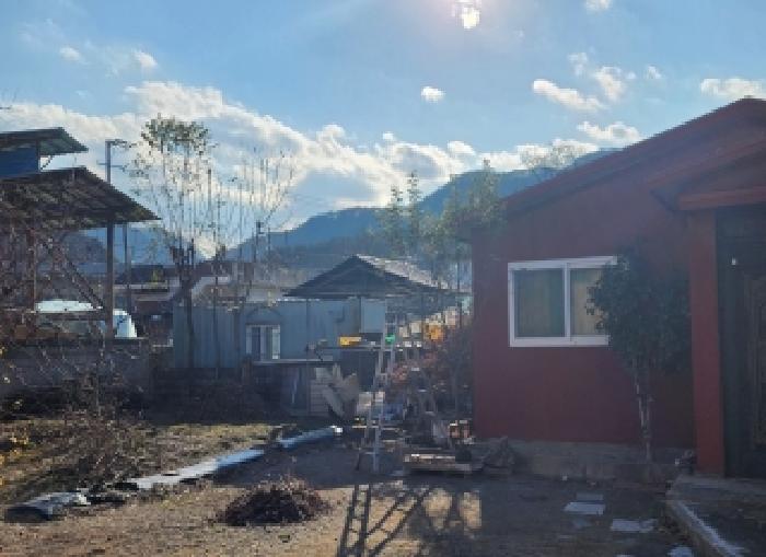충청북도 영동군 상촌면 임산길 15-9
*제시외 철골조 슬레이트 지붕