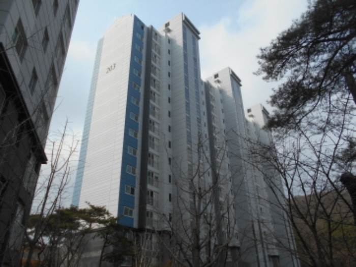 건물 전경