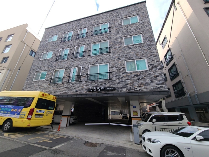 본 건 전 경