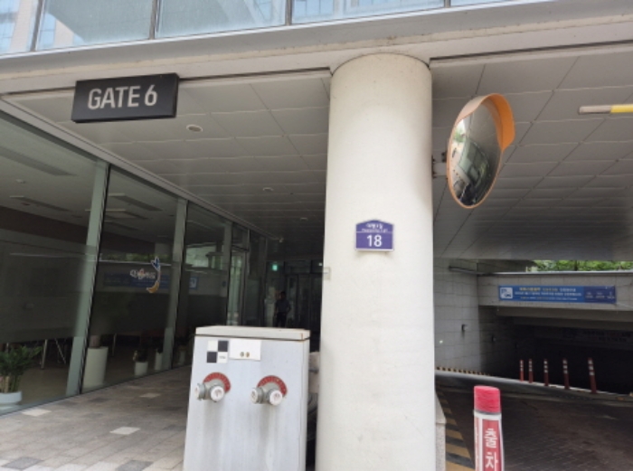 공동 출입구 모습2
