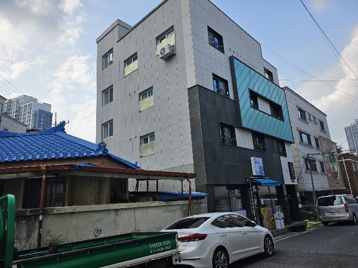 본건 남동측 인근에서 촬영