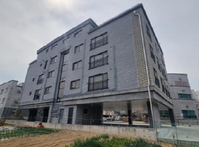 건물 전경(동쪽)