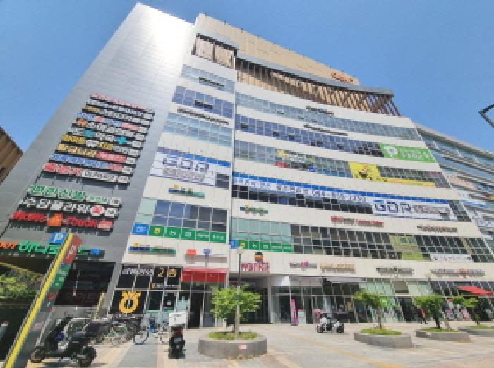 건물 전경