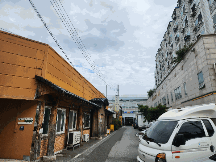주변환경(북동측 도로)