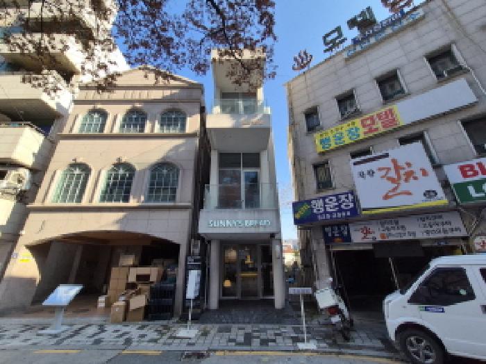 목록3 건물 전경