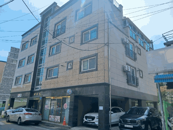 본건